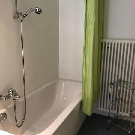 Apartment Chasa Staedler - Mit 113m2 Fuer Max. 5 Personen Zernez