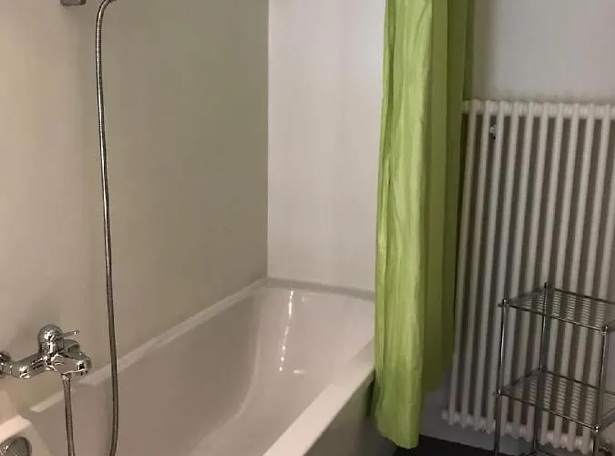 公寓 Chasa Staedler - Mit 113m2 Fuer Max. 5 Personen 策尔内茨